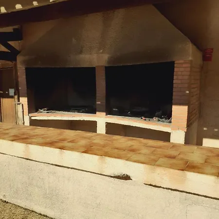 Apartment Calme Et Paisible Avec Piscine Et Parking Prive *